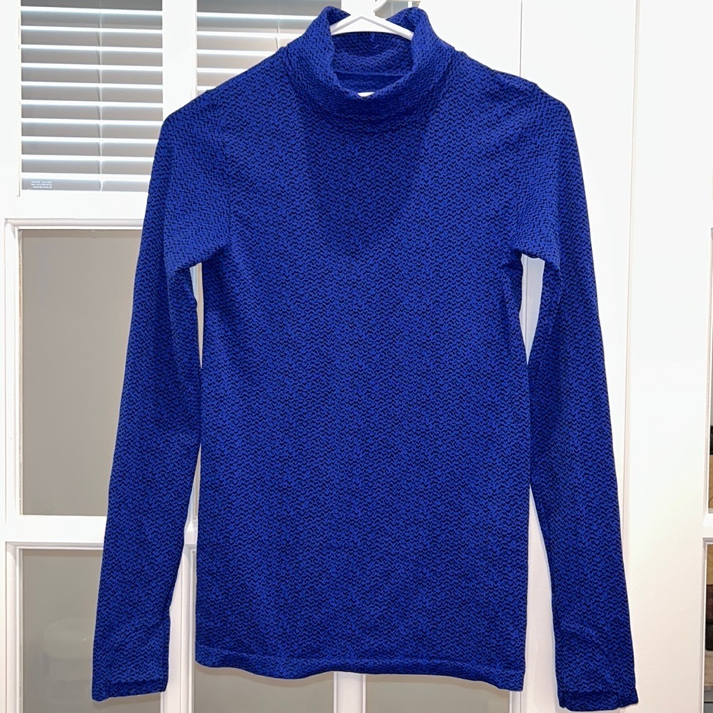 Athleta Turtle Neck Shirt, Size XS